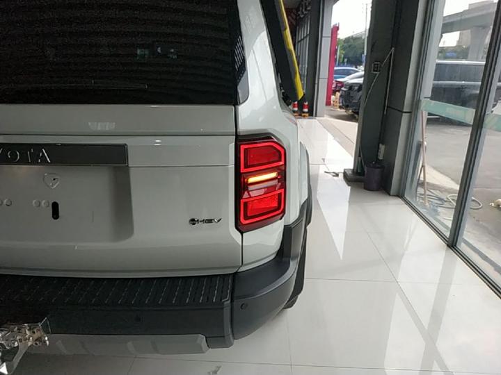 Prado 2024 2.4T TX 6-Seater photo 7