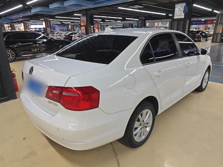 2015 1.6L MT Comfort photo 4