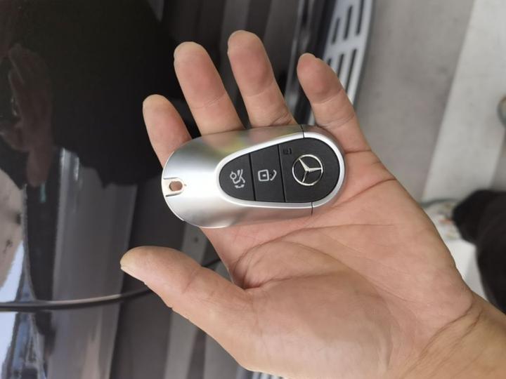EQE SUV 2024 500 4MATIC photo 8