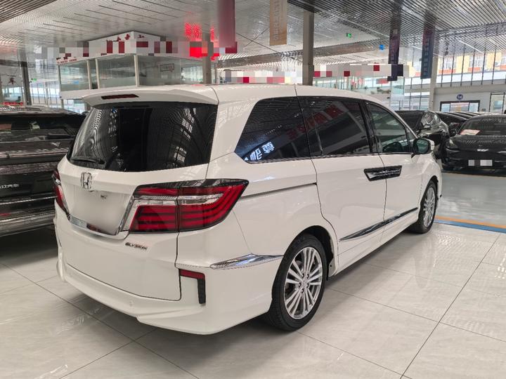 Elysion 2016 2.4L Luxury photo 6