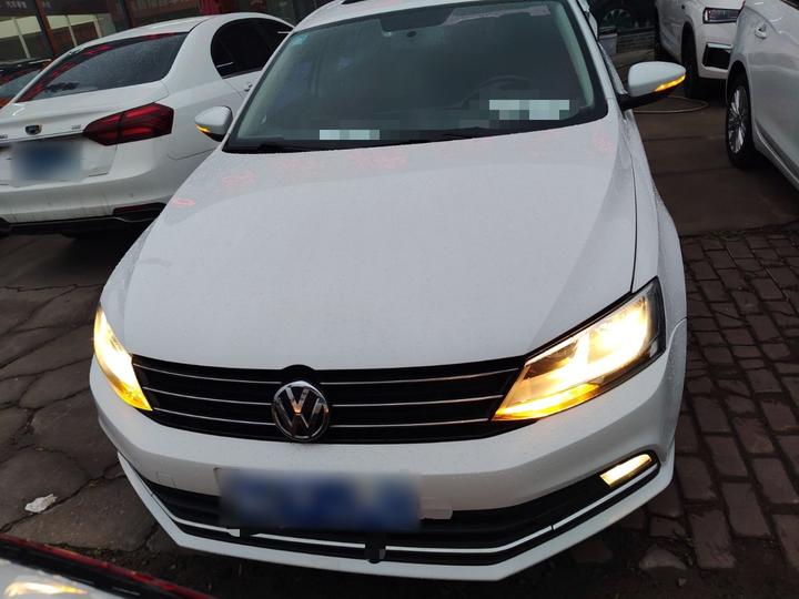 Sagitar 2015 1.6L MT Comfort photo 2