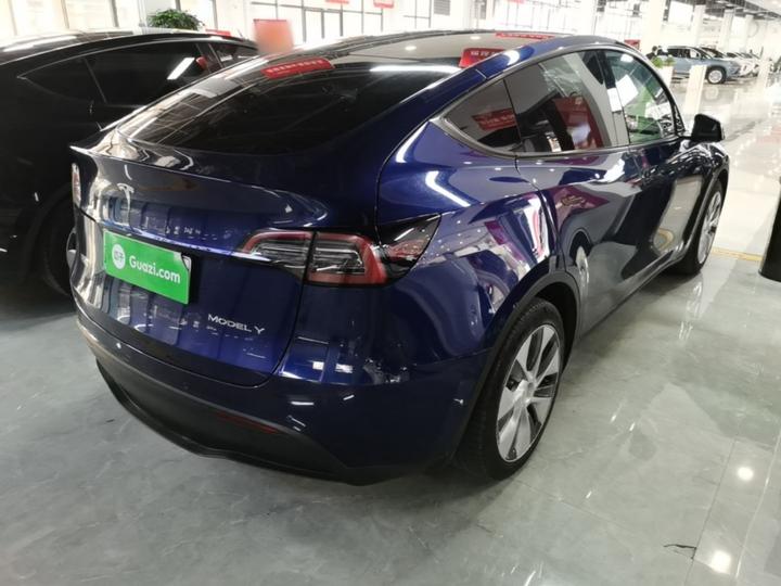 Model Y 2022 RWD photo 4