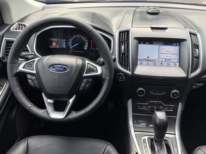 Edge 2016 EcoBoost 245 AWD 7-Seater photo 4