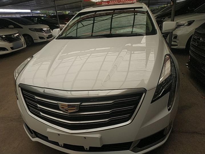 XTS 2018 28T Tech photo 2