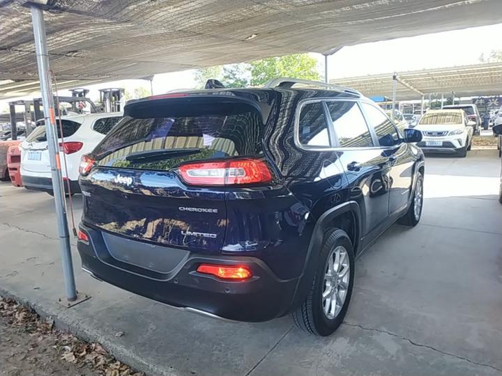 Cherokee 2017 2.0L photo 6