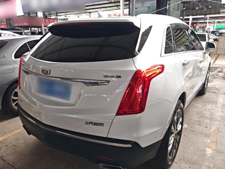 XT5 2018 28E AWD Leading photo 4