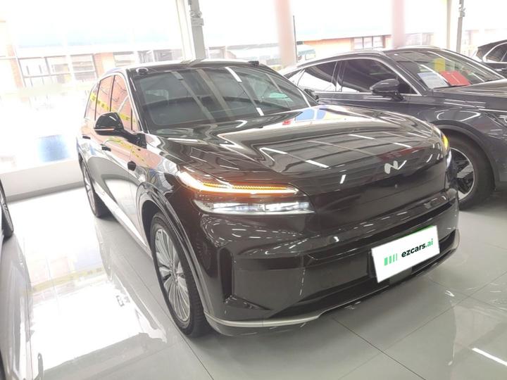 L90 2025 Pro 6-Seater 60 photo 3