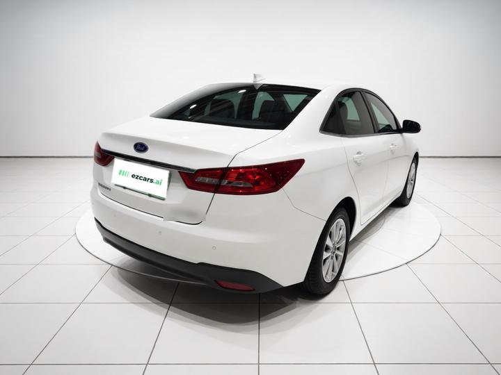 Escort 2019 Facelift 1.5L AT China VI photo 6