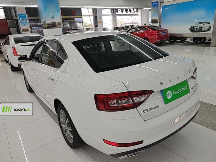 Octavia 2020 TSI230 DSG Luxury photo 4