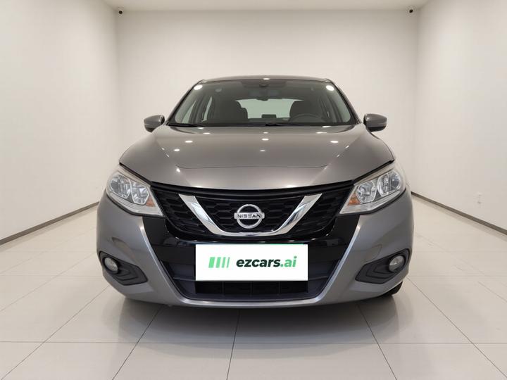 Tiida 2016 1.6L CVT photo 2
