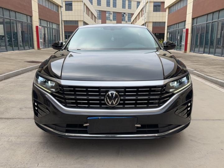 Passat 2023 Facelift 330TSI Elite photo 2