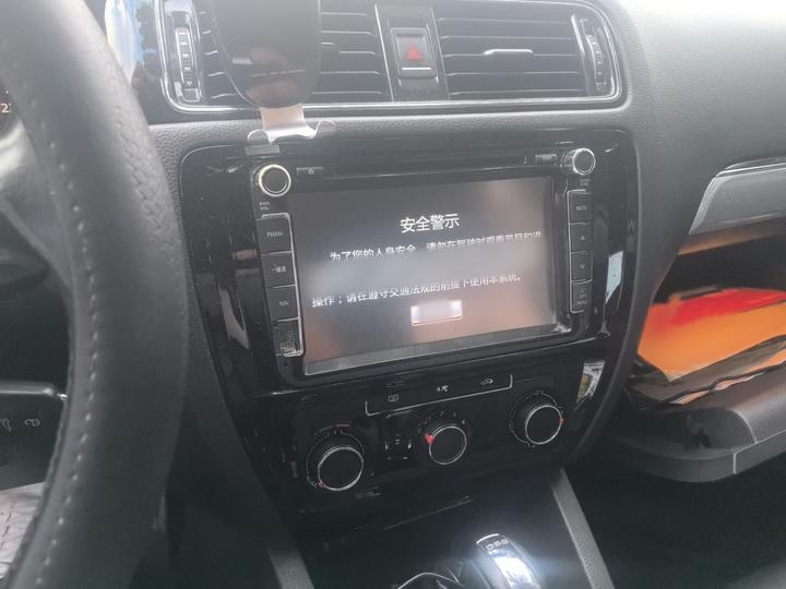 Sagitar 2015 230TSI AT Comfort photo 5