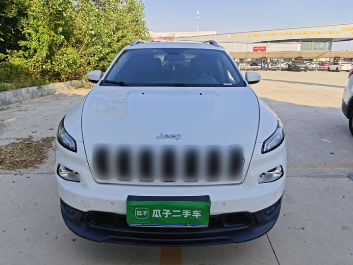 Cherokee 2016 2.0L photo 2
