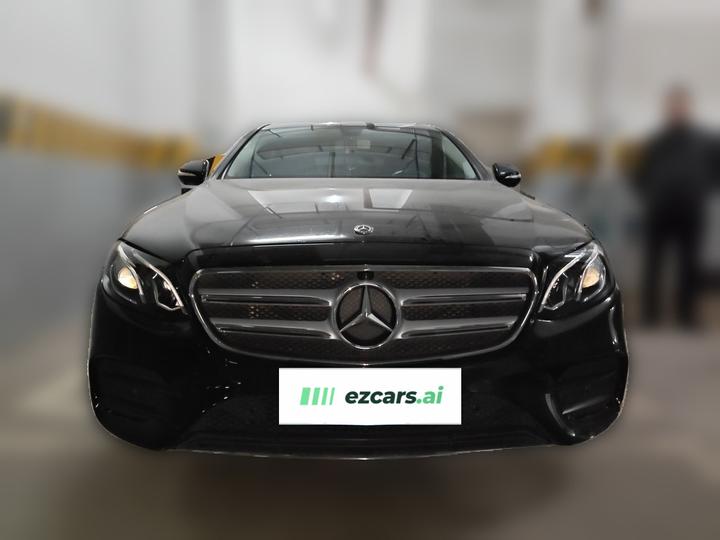 E-Class 2019 E 300 L Sport Luxury photo 2