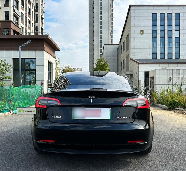 Model 3 2021 Standard Range RWD Upgraded photo 4