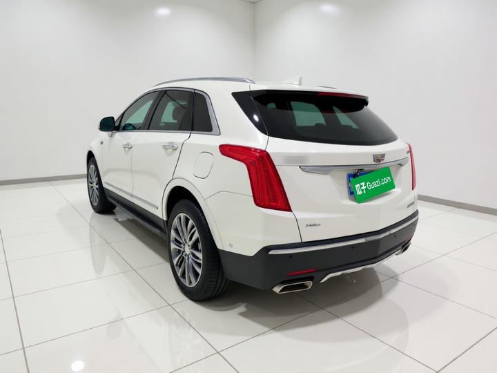 XT5 2017 28T AWD Leading photo 4
