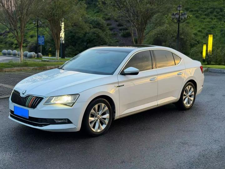 Superb 2018 TSI330 DSG Comfort China V