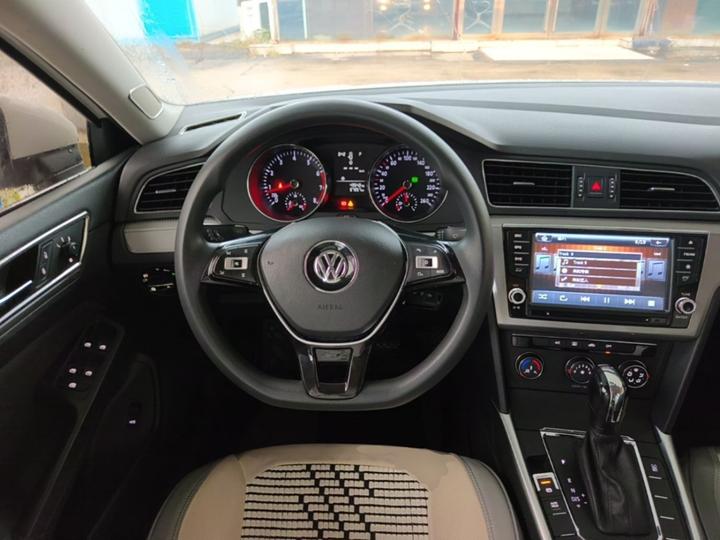 Lamando 2015 230TSI DSG photo 6