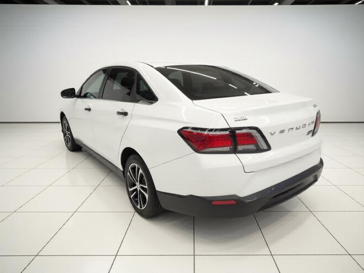 D60 2019 1.6L XL CVT China VI photo 4