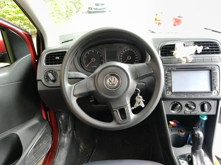 Polo 2011 1.6L AT photo 3