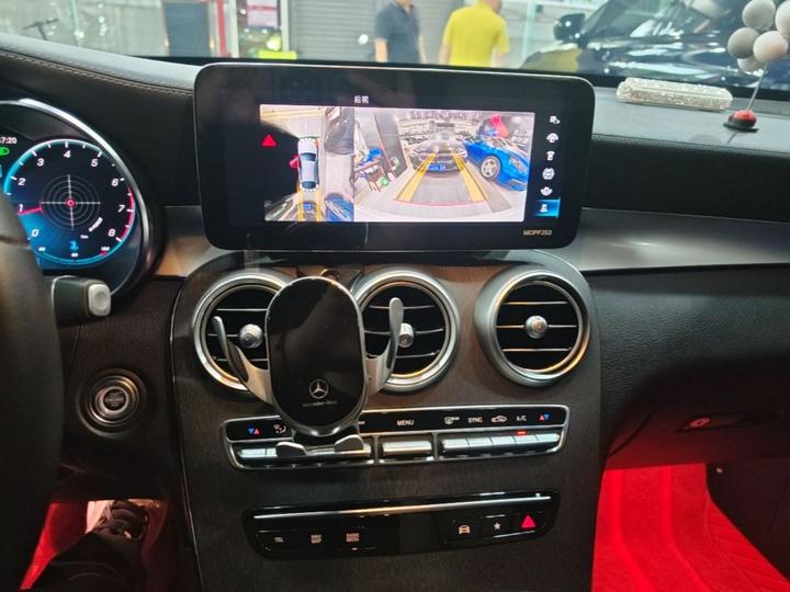 GLC Coupe GLC 300 4MATIC Coupe SUV photo 8