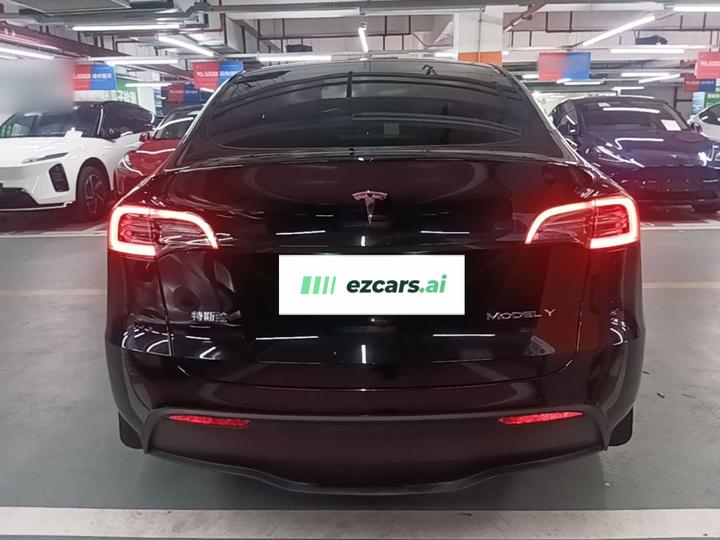 Model Y 2022 Facelift RWD photo 3
