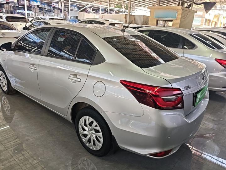 Vios 2021 1.5L CVT photo 4