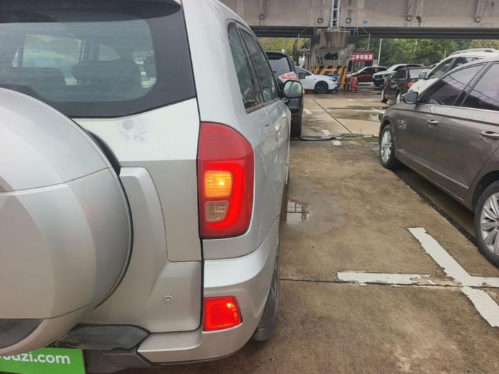 Tiggo 3 2016 1.6L MT photo 7