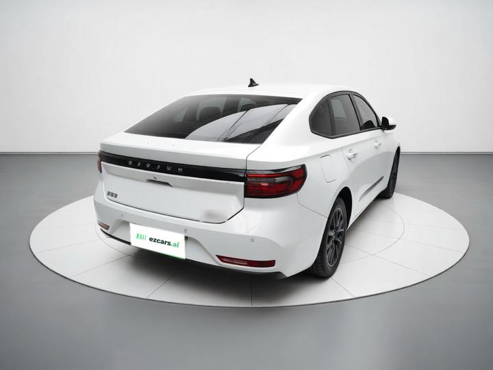 RC-5 2020 1.5L MT Luxury photo 6