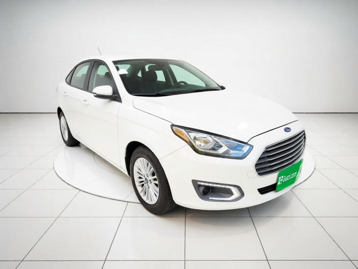 Escort 2017 Facelift 1.5L MT Comfort photo 3