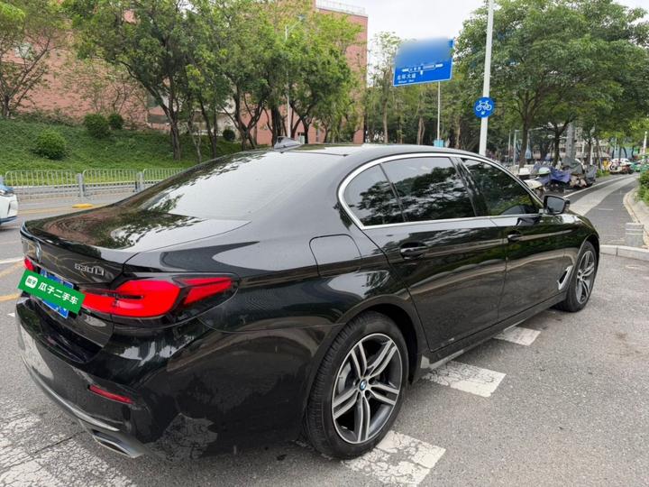 5 Series 2021 530Li Leading Luxury photo 6