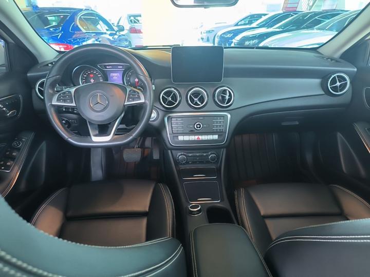 GLA 2019 GLA 200 Dynamic photo 5