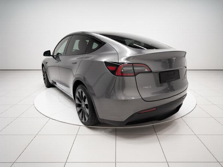 Model Y 2021 Standard Range RWD photo 4