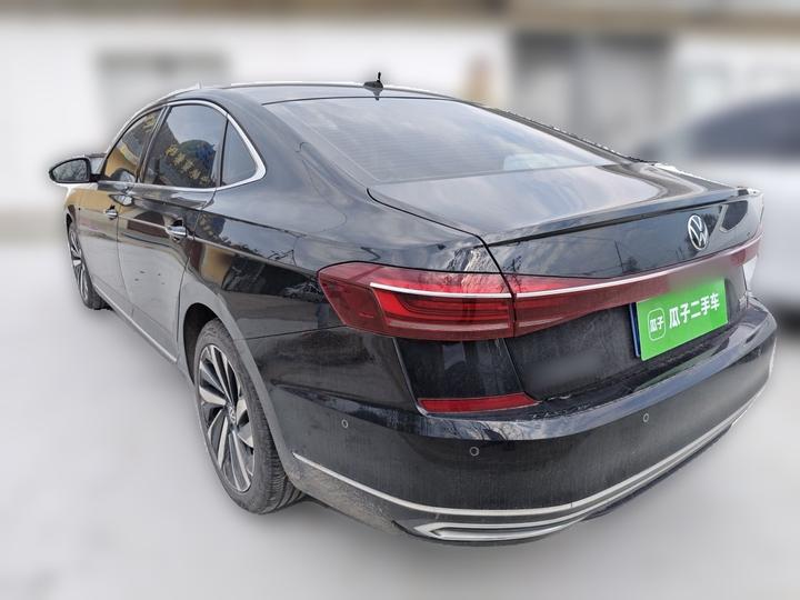 Passat 2023 Facelift 330TSI Luxury photo 4
