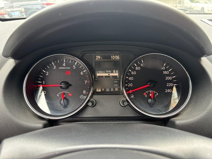 Qashqai 2015 2.0XL CVT 2WD photo 3