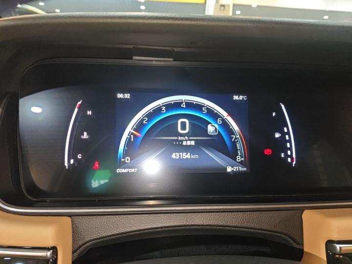 GAC Trumpchi M6 2023 PRO 270T DCT Luxury photo 3