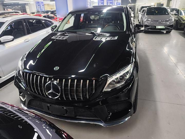 GLE Coupe 2018 GLE 320 4MATIC Coupe SUV photo 2