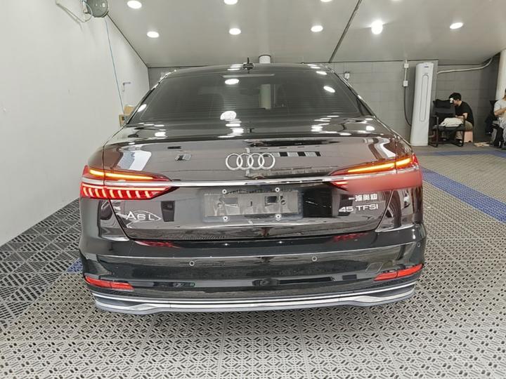 A6L 2023 45 TFSI photo 3
