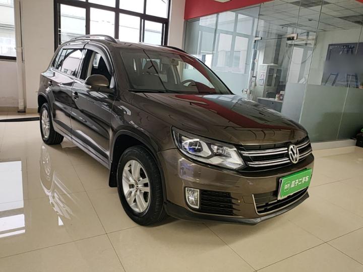 Tiguan 2015 1.8TSI AT RWD photo 3