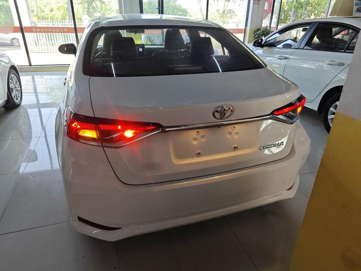 Corolla 2021 TNGA 1.5L CVT Elite photo 3