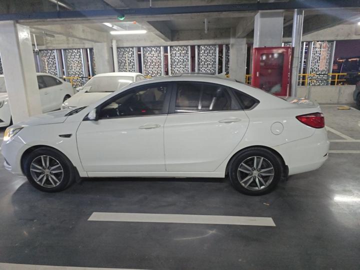 Eado 2016 1.6L MT photo 3