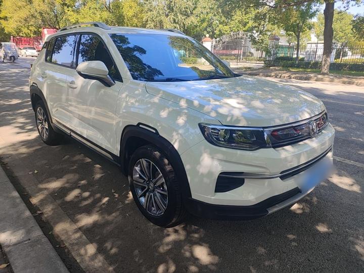 CS35PLUS 2019 1.4T DCT photo 3