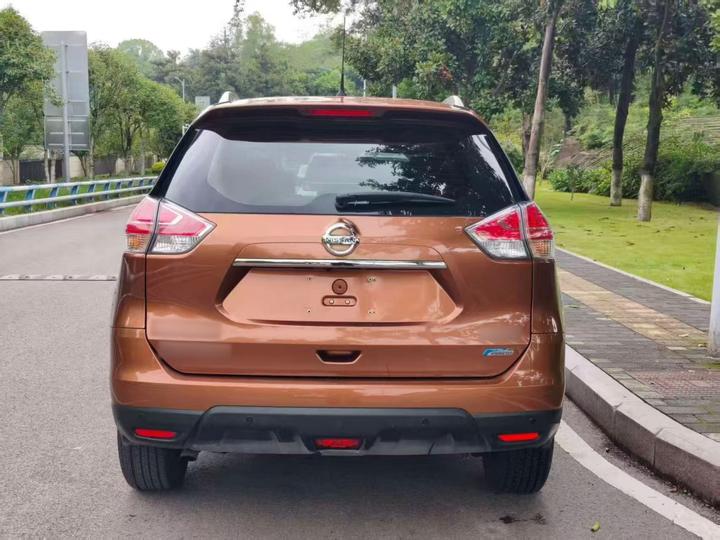 X-Trail 2014 2.5L CVT Luxury 4WD photo 5