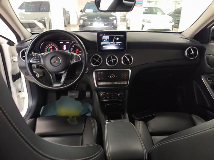 GLA 2018 GLA 220 4MATIC Sport photo 5