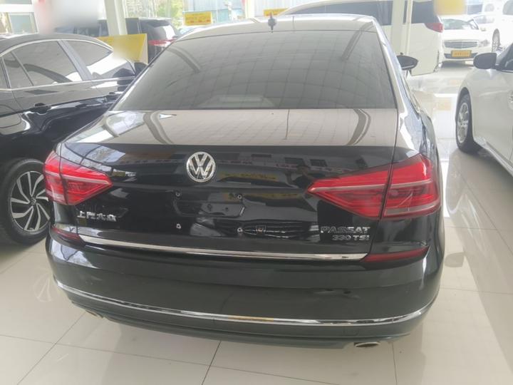 Passat 2017 330TSI DSG photo 3