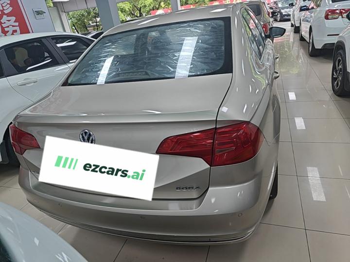 Bora 2018 1.5L AT Comfort photo 3