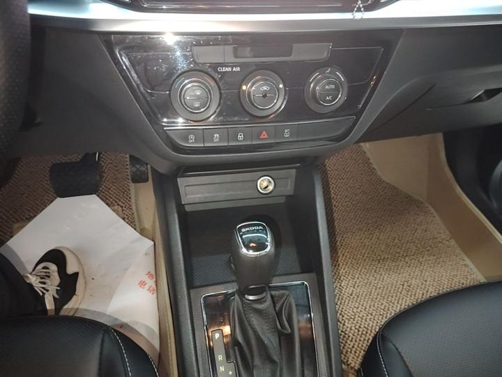 Kamiq 2021 1.5L AT Comfort photo 5