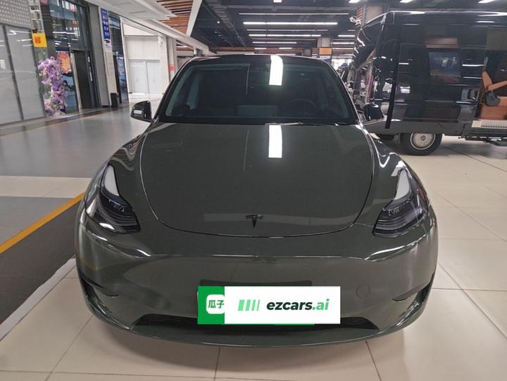 Model Y 2024 RWD photo 2