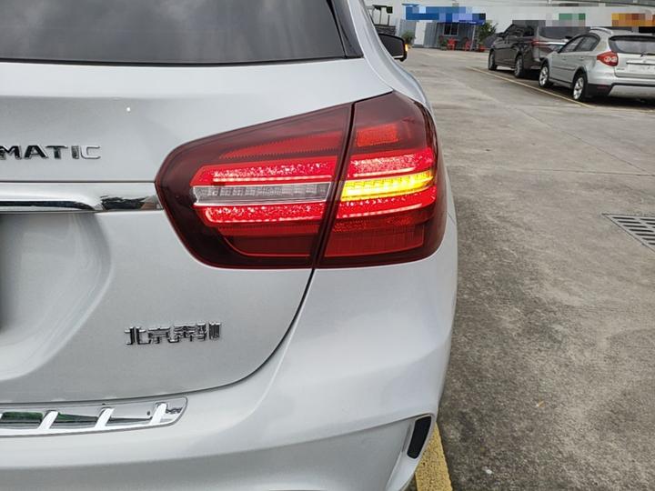 GLA 2018 GLA 220 4MATIC Sport photo 7