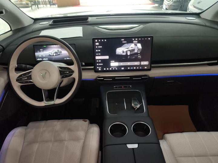 Voyah Dreamer 2025 PHEV AWD Flagship Qiankun photo 5